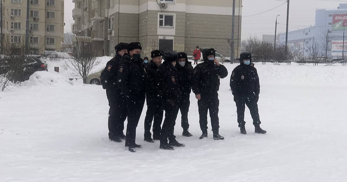 Вместо себя глава администрации Волошин на встречу с химчанами прислал полицию
